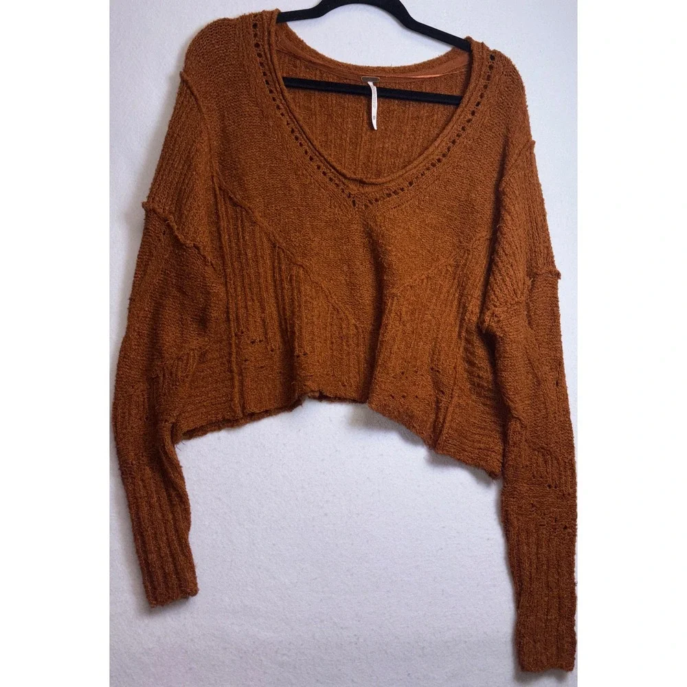 Free People Burnt Orange Cropped V-Neck Knit Sweater Eyelet Detail XS